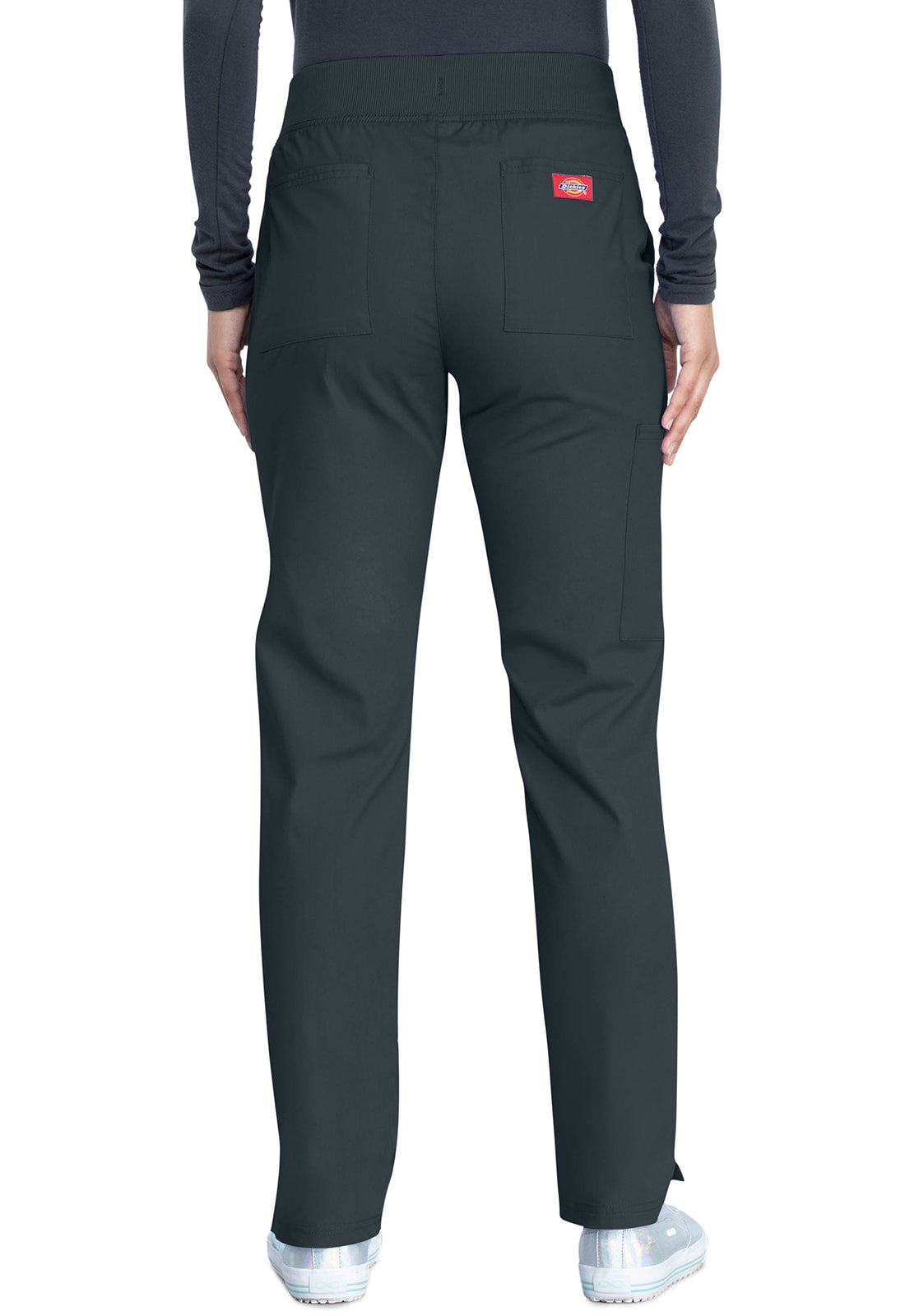 Pull-on broek met middelhoge taille en taps toelopende pijpen met elastische tailleband en cargozakken