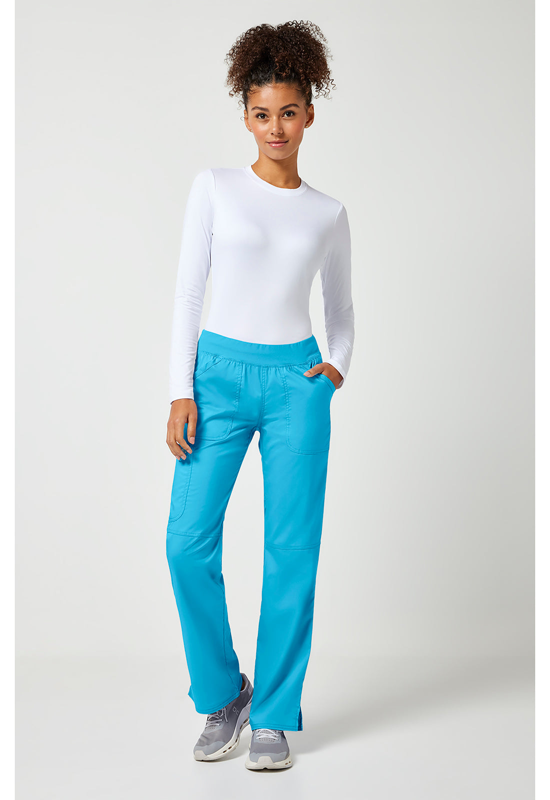 Cherokee Workwear Pull-on broek met middelhoge taille en rechte pijpen met elastische tailleband en cargozak WWE110