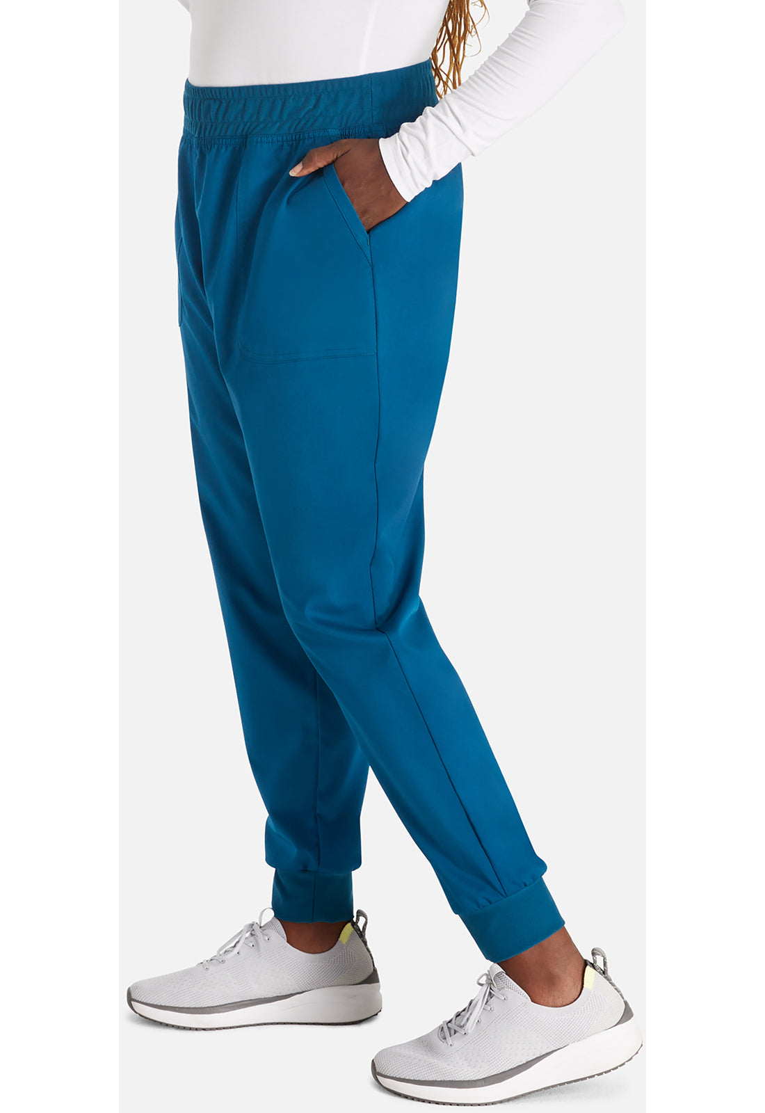 Halfhoge joggingbroek met taps toelopende pijpen en gebreide tailleband WWE115