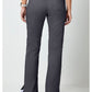 Mid-rise jeans met gematigde uitlopende pijpen en trekkoord met cargozakken en 2-way stretch WWE120